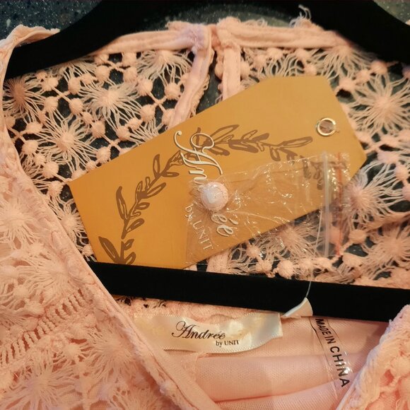 NEW Andree by Unit Peachy Pink Lace Dress, Size S - Picture 6 of 7
